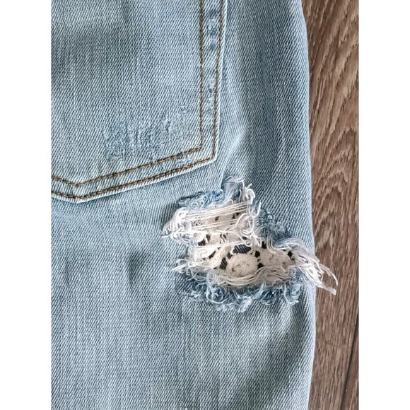 Free People Distressed Jeans Size 27 Crochet Lace Relaxed Ella Blue  Raw Hem - Picture 6 of 14